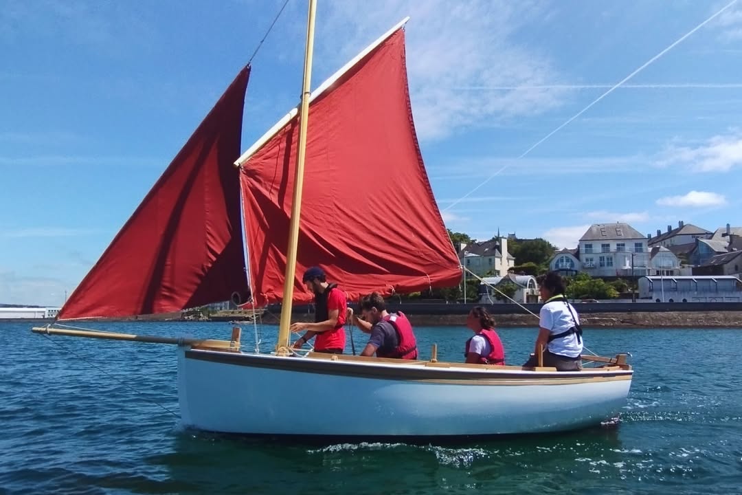 A VENDRE CANOT DE CHAUSEY Les Ateliers de 1 1167773035378065 - Accueil - Quimper Brest